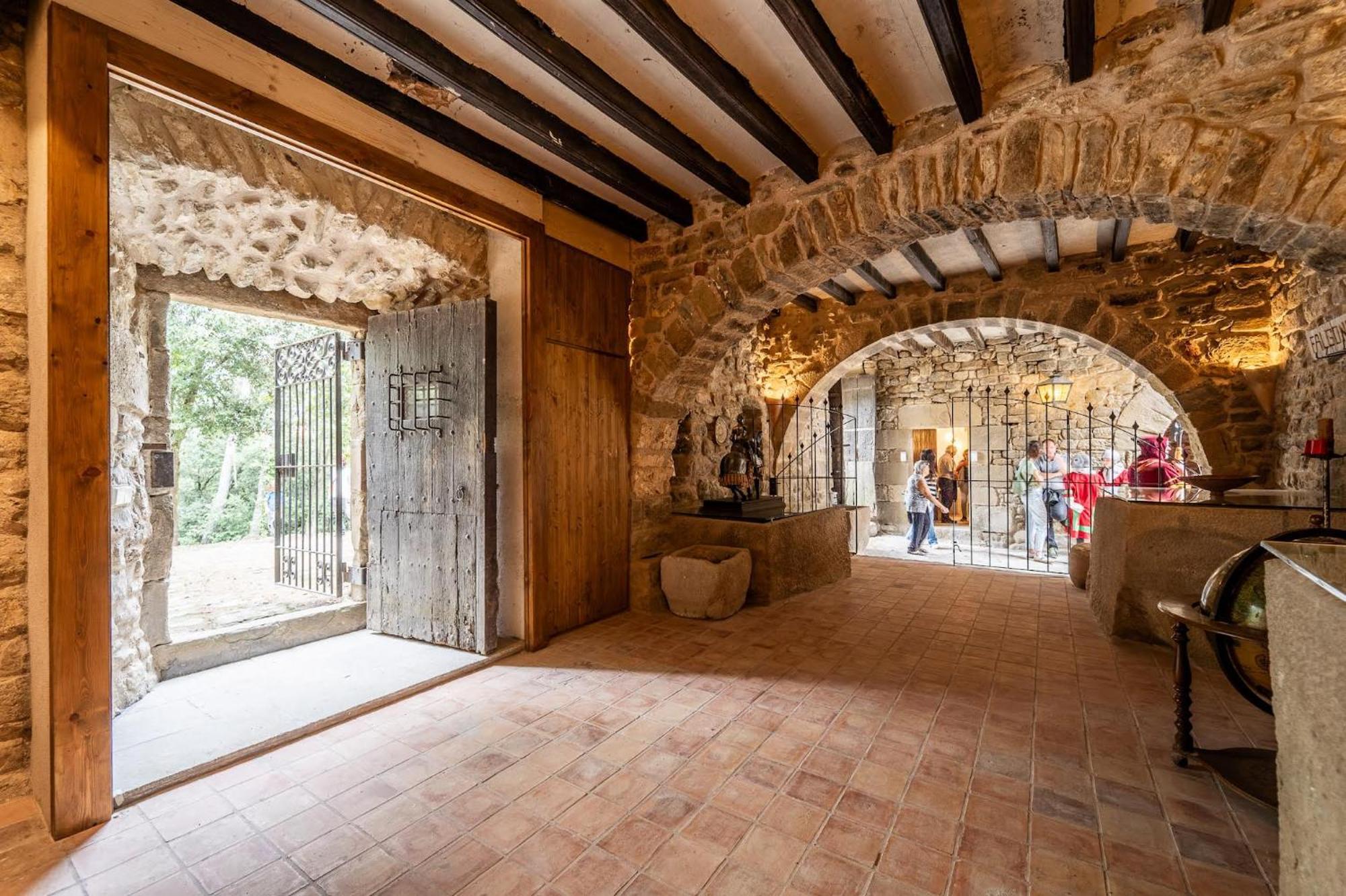 Castell In Girona Vila Sant Miquel de Campmajor Exterior foto