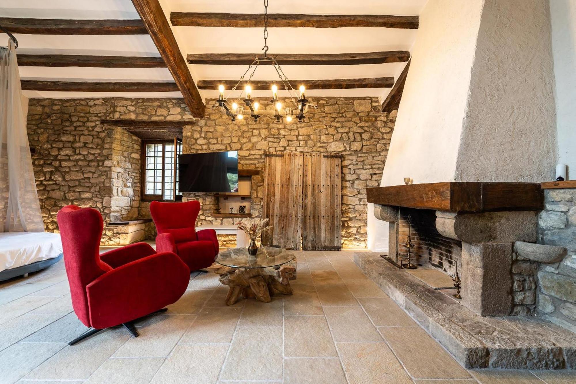 Castell In Girona Vila Sant Miquel de Campmajor Exterior foto